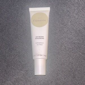 Flânerie-  Lily Bloom Hyaluronic Vivifying Serum
